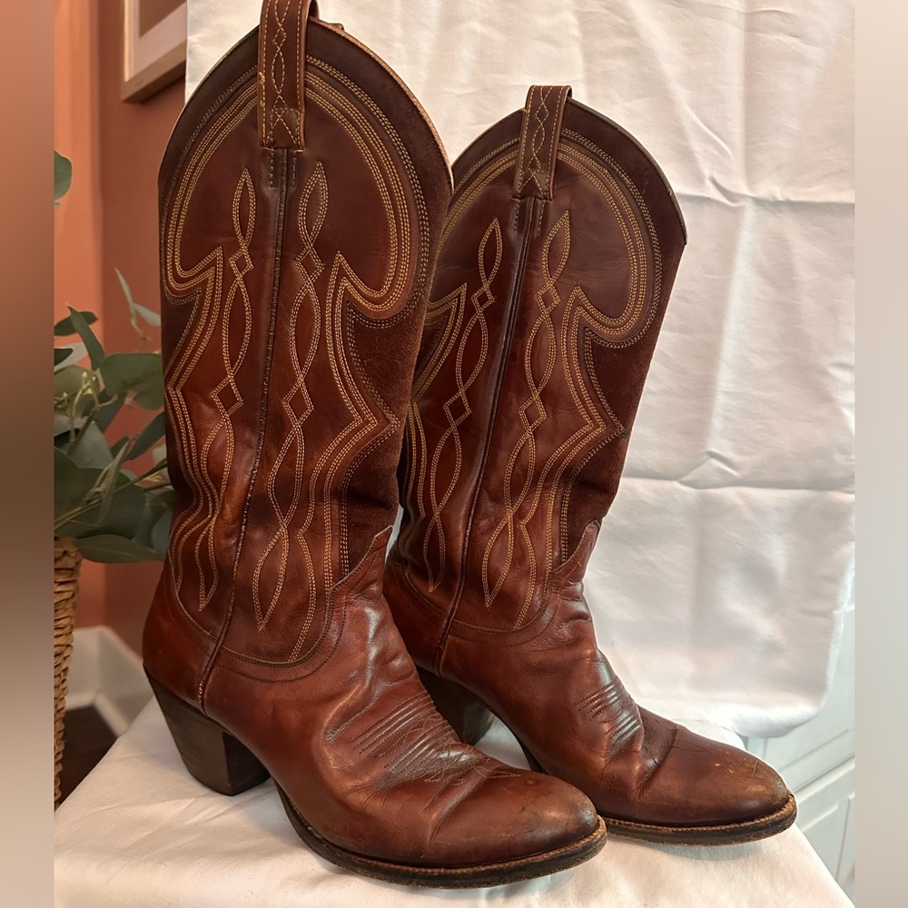 Dan Post Women’s western cowboy 6C heel white stitch brown leather boots